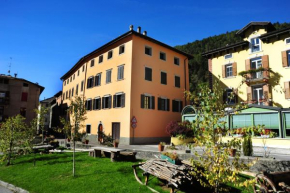 Гостиница Appartamenti Violalpina - Via Trento  Мале